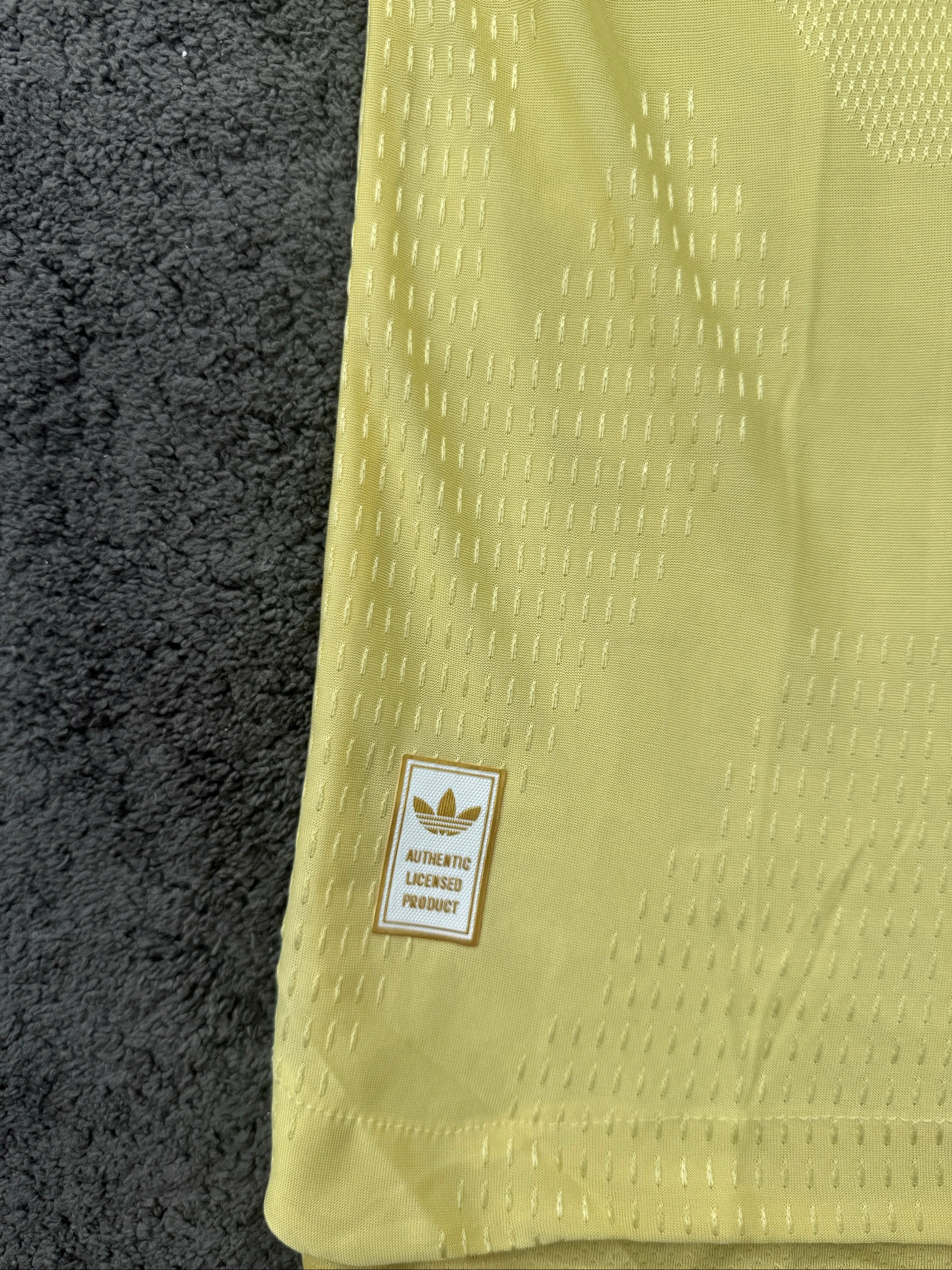 Adidas Curaçao Copa del Mundo 2026 camiseta de fútbol amarilla talla XL – nueva – photo 4